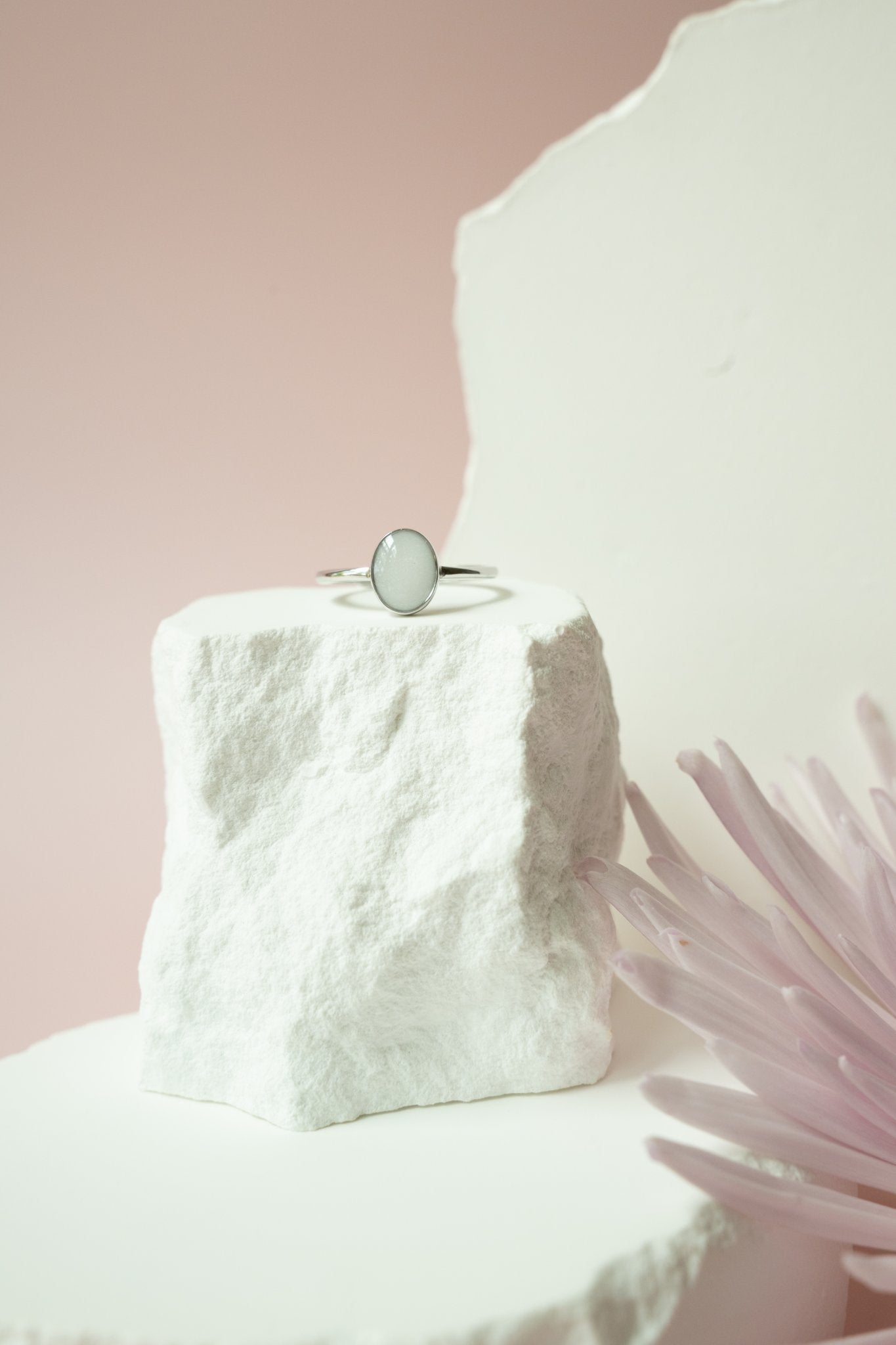 Simple Oval Ring