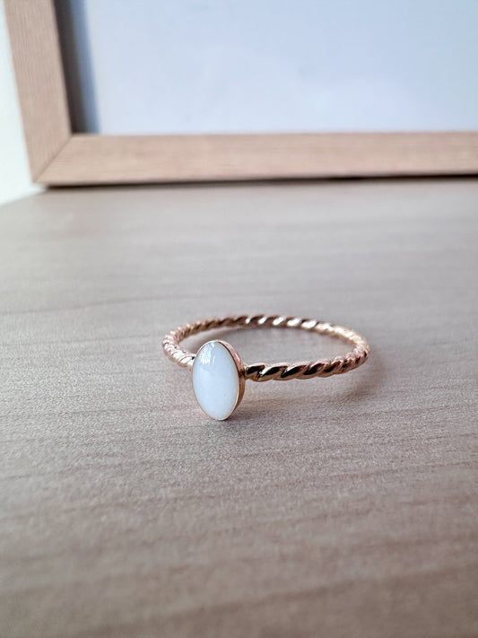 Oval rope ring